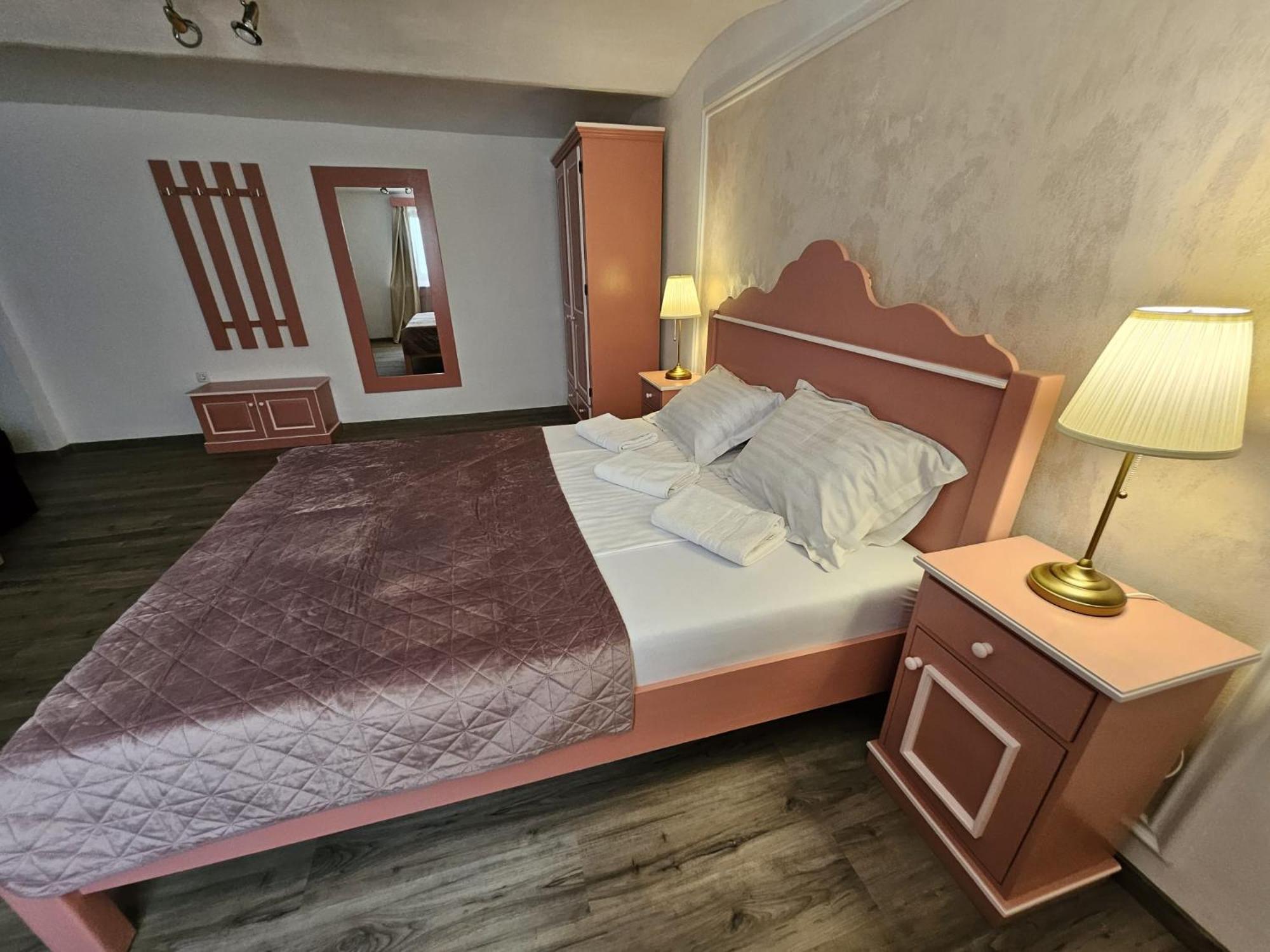 Casa Raduly - Apartament Demisol Сибиу Экстерьер фото