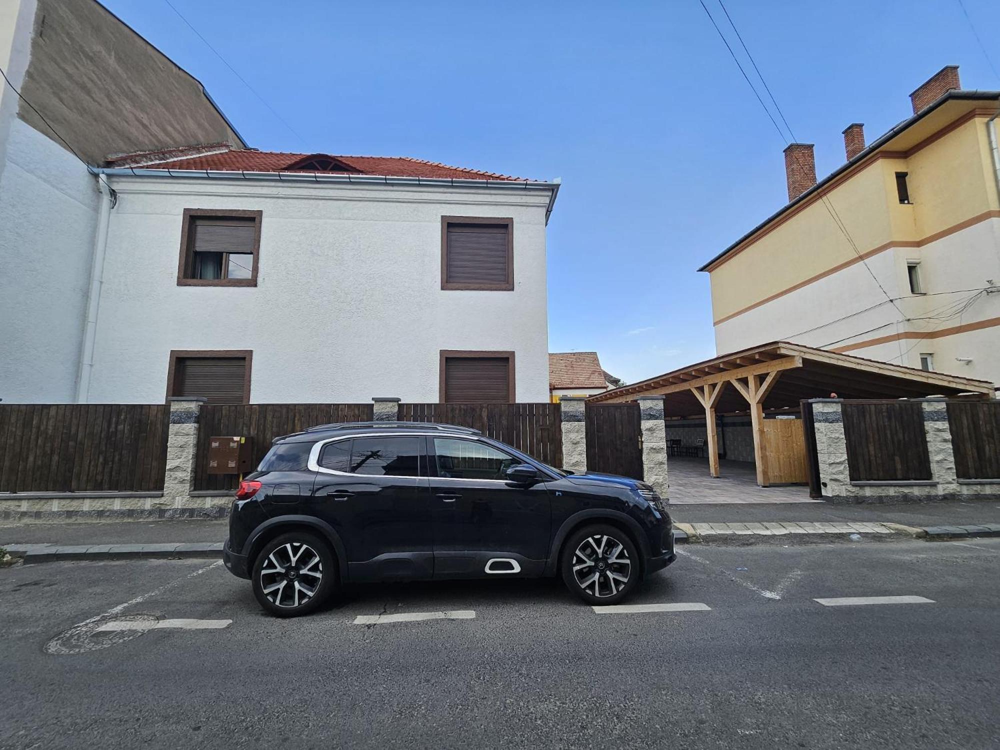 Casa Raduly - Apartament Demisol Сибиу Экстерьер фото