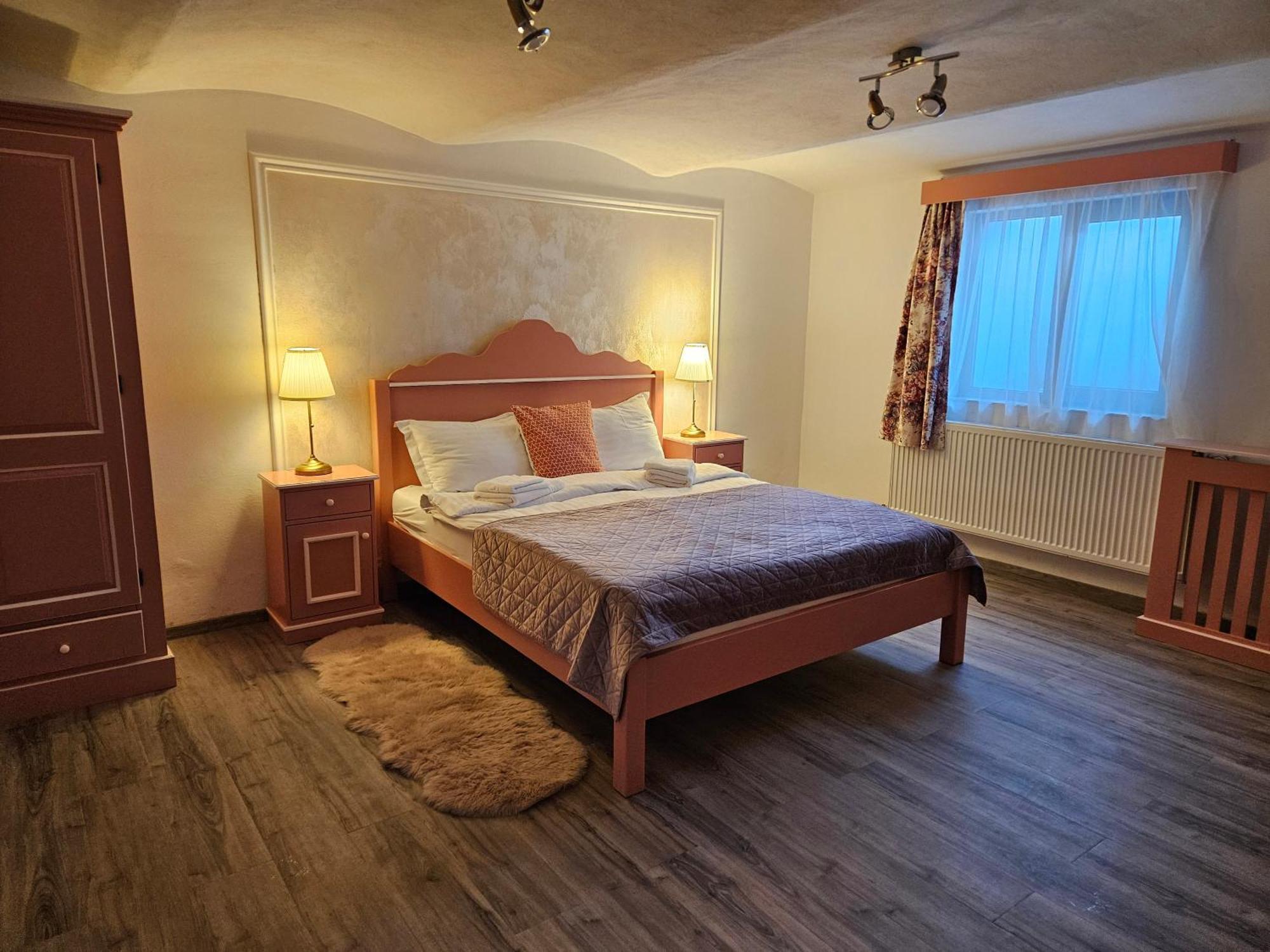 Casa Raduly - Apartament Demisol Сибиу Экстерьер фото