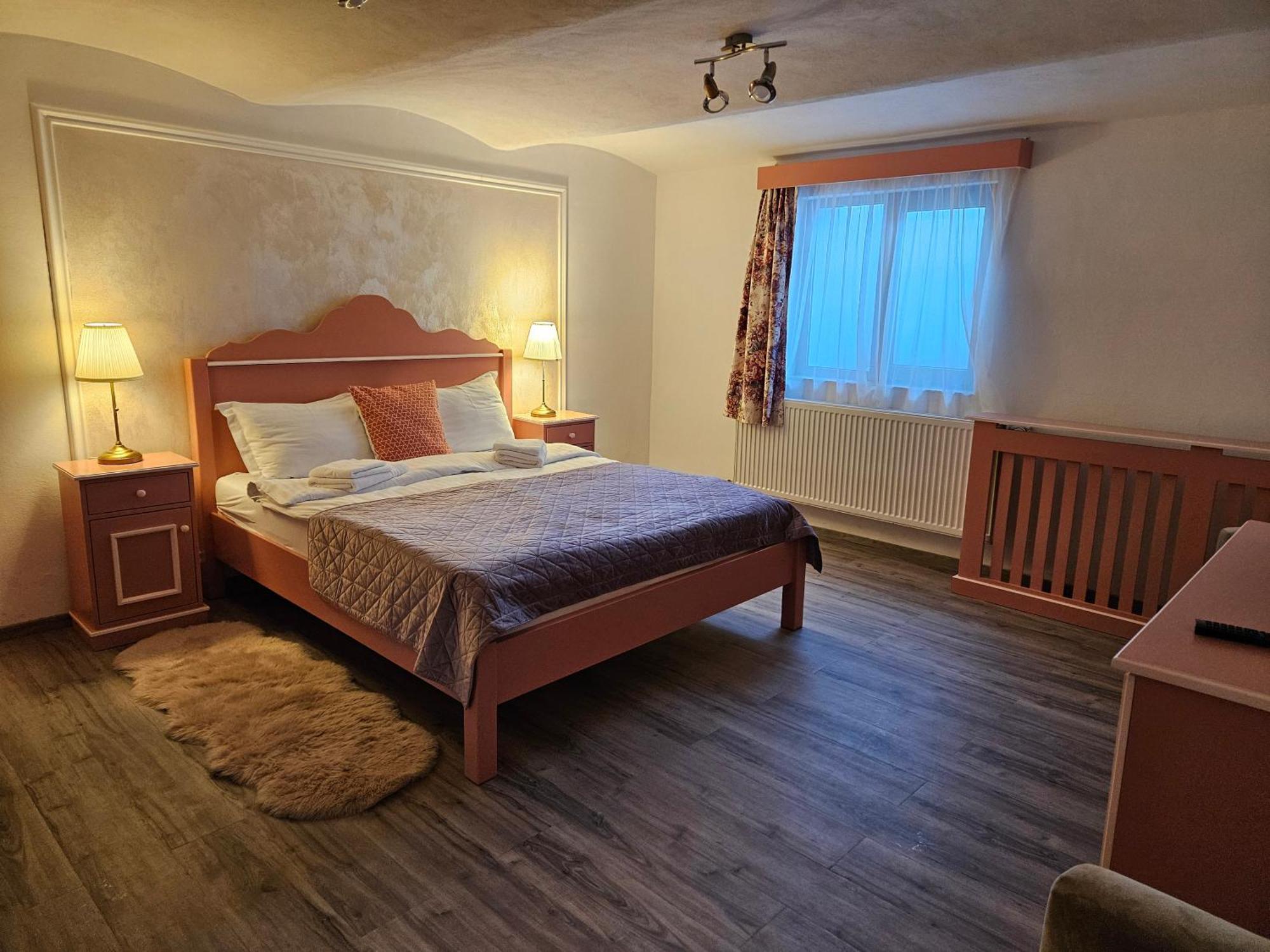 Casa Raduly - Apartament Demisol Сибиу Экстерьер фото